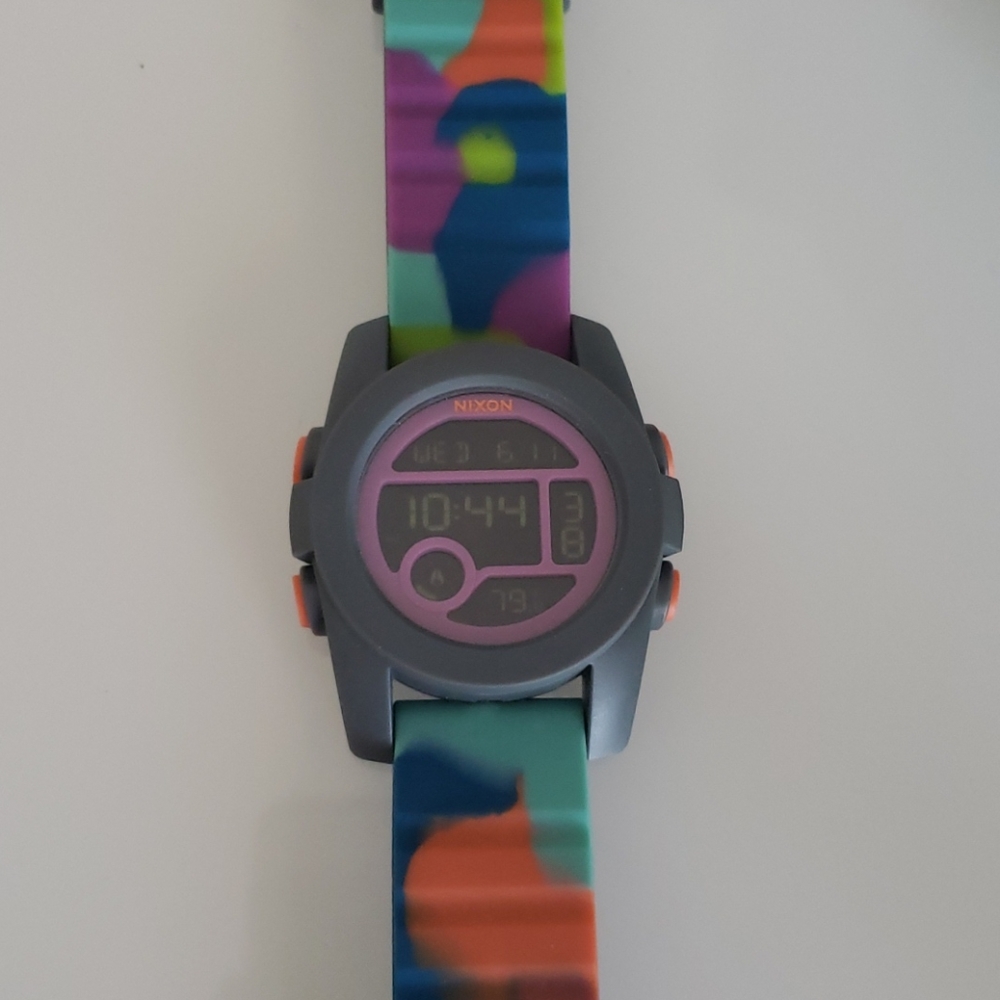 Nixon Unit 40⏰